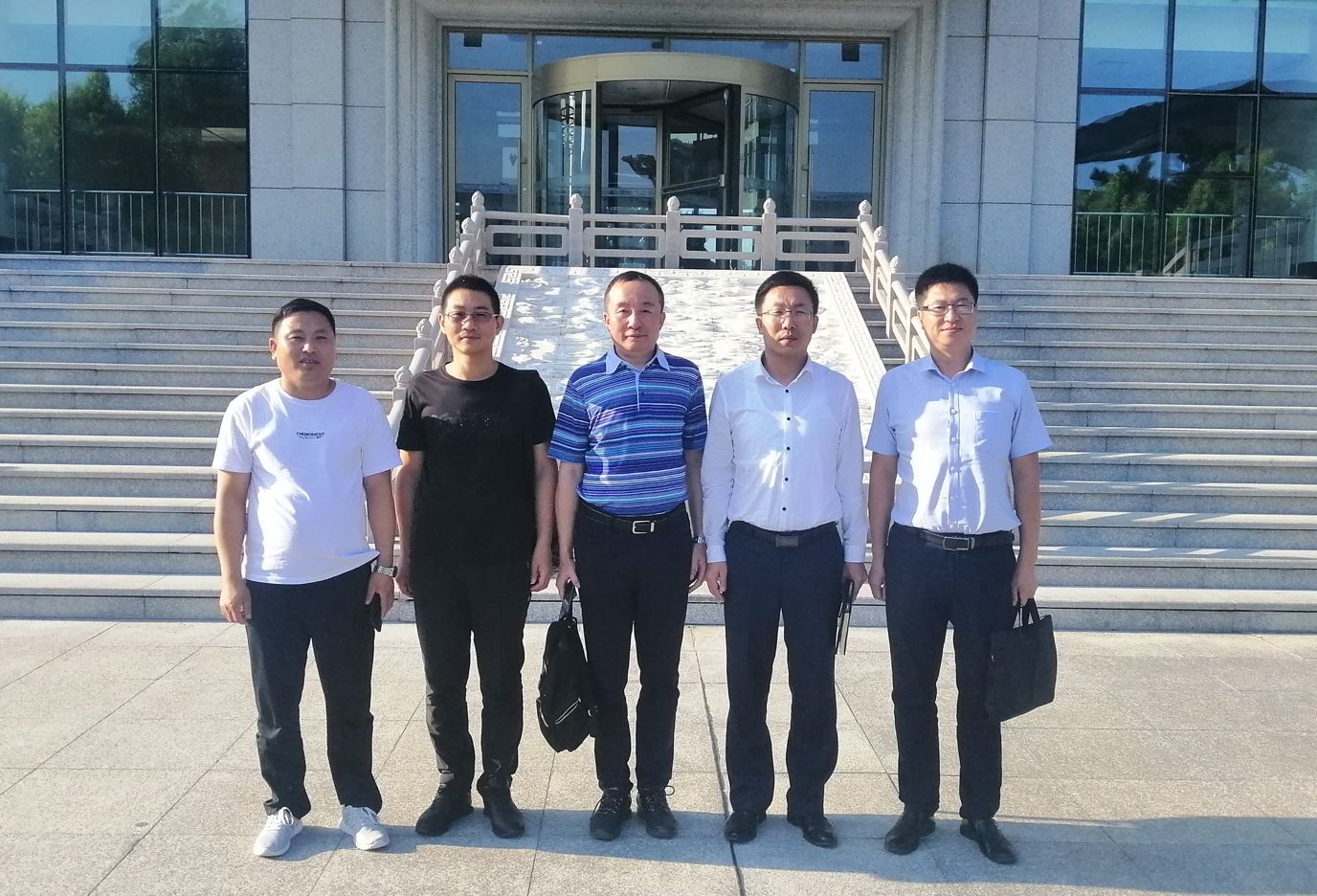 立足結(jié)對幫扶新起點(diǎn) 開啟教育扶貧新征程