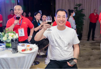 相約宏濟堂 做強宏濟堂 ——西普會宏濟堂之夜高端商務(wù)酒會隆重舉行